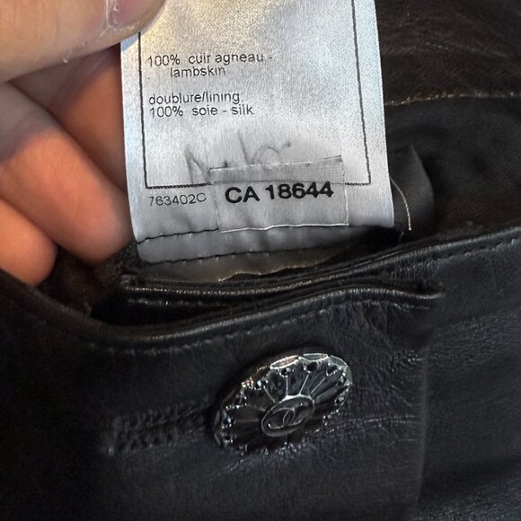 Chanel FW06 Runway Black Leather CC Buttons Mini Skirt - Picture 8 of 8